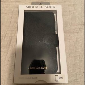 Michael Kors black iPhone 7/8 wallet phone case